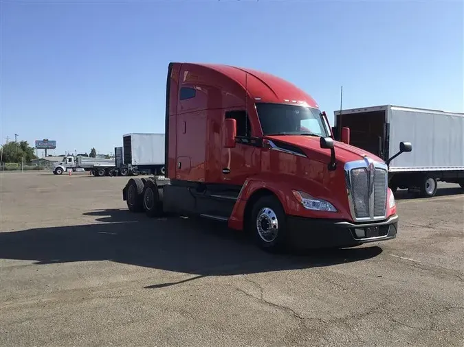 2023 KENWORTH T68095cdd1c04d344f88f1aad8b6c2753e0b