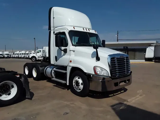 2017 FREIGHTLINER CASCADIA 125