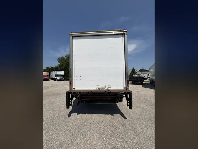 2022 Freightliner Business Class M2 106
