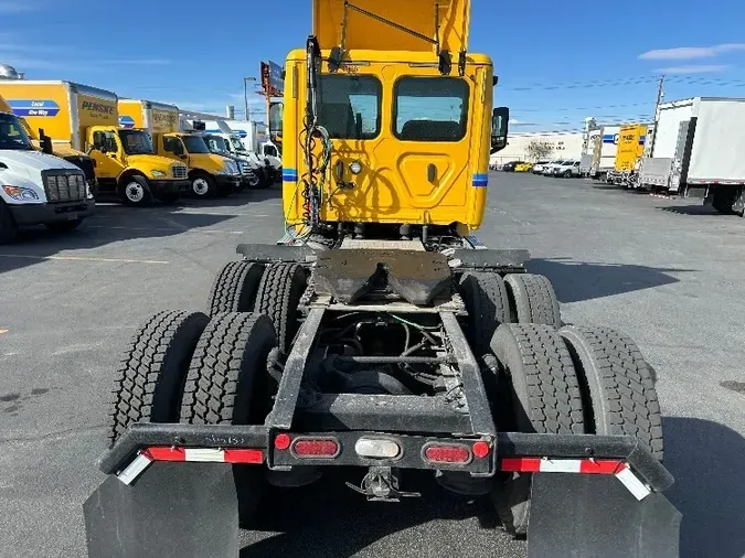 2019 Freightliner T12664ST