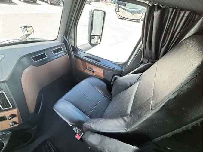 2023 Freightliner Cascadia 126