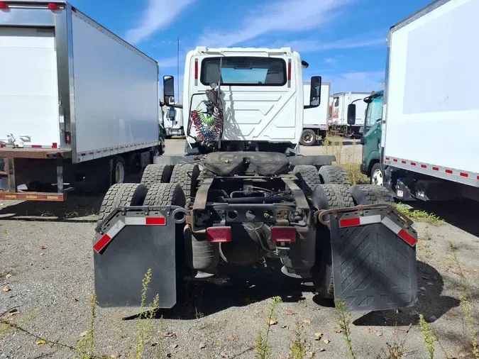 2018 NAVISTAR INTERNATIONAL LT625 DAYCAB T/A