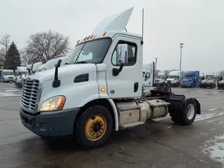 2019 FREIGHTLINER/MERCEDES CASCADIA 113