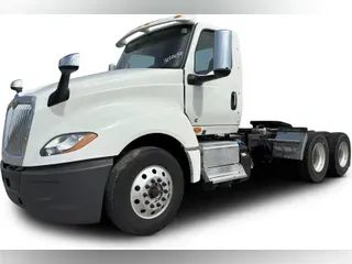 2021 International LT625
