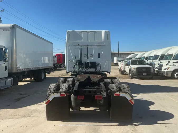 2019 NAVISTAR INTERNATIONAL LT625 SLPR CAB