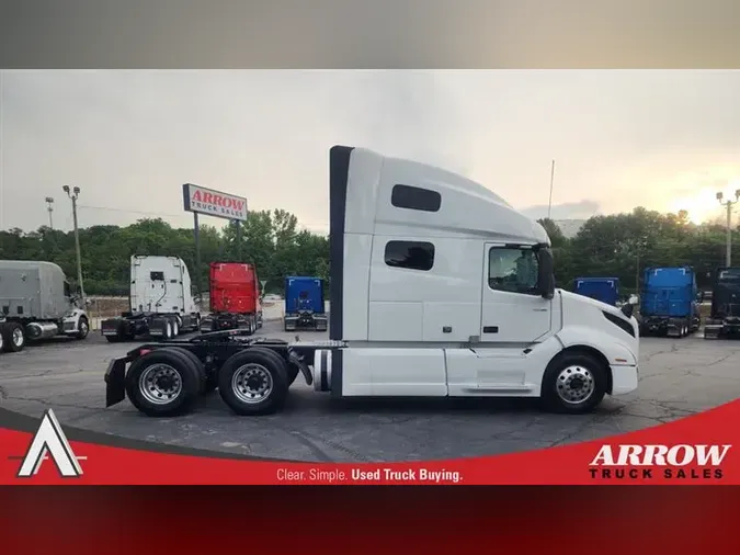 2020 VOLVO VNL760