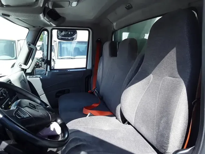 2019 NAVISTAR INTERNATIONAL 4300