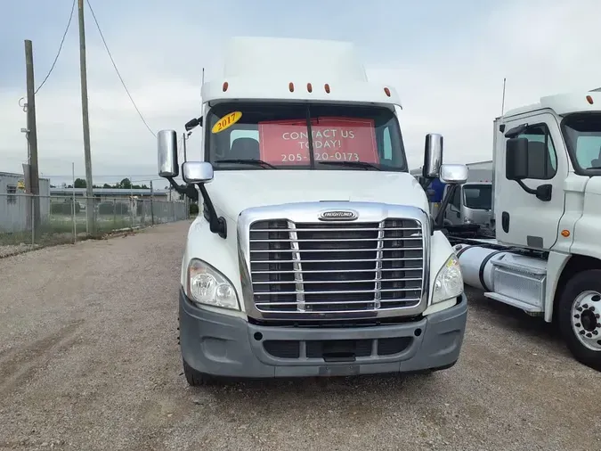 2017 FREIGHTLINER/MERCEDES CASCADIA 113
