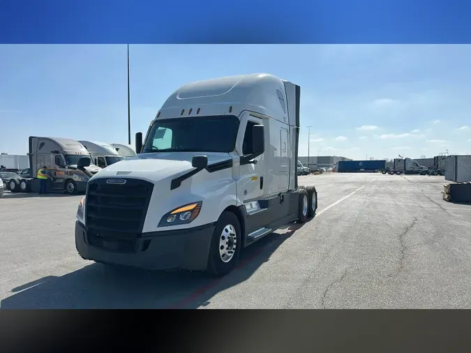 2022 Freightliner Cascadia 126