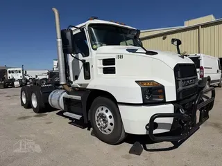 2020 MACK ANTHEM 64T