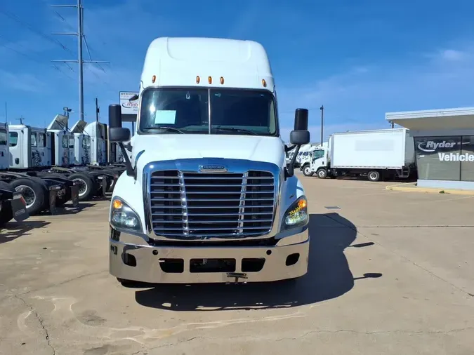 2020 FREIGHTLINER/MERCEDES CASCADIA 125