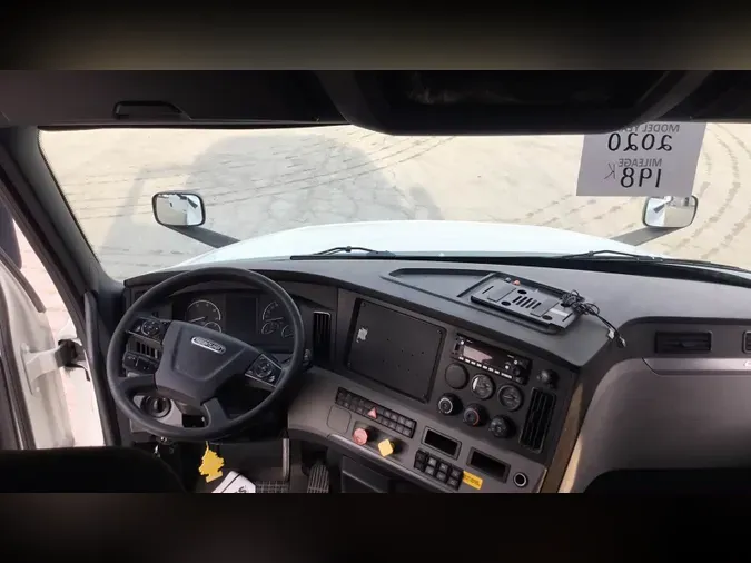 2020 Freightliner Cascadia