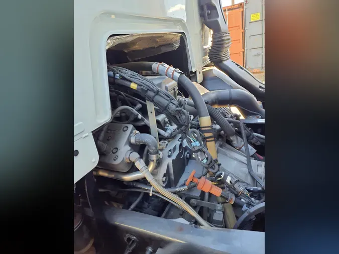 2017 KENWORTH TRUCKS K27095f3ee3475ce20ac7d4f2497563951a3