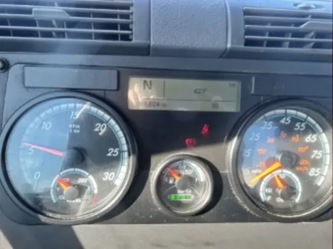 2019 FREIGHTLINER/MERCEDES CASCADIA 125