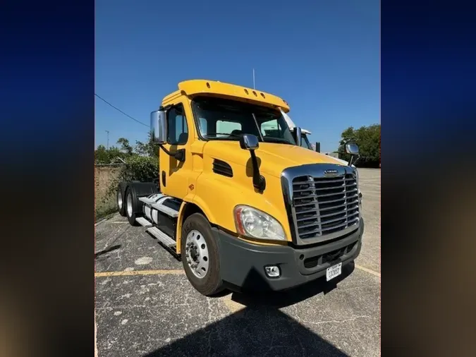 2018 FREIGHTLINER CASCADIA 11395f5041f1cbbfd13c60b0d79840ae077