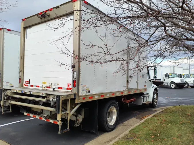 2018 FREIGHTLINER/MERCEDES M2 106