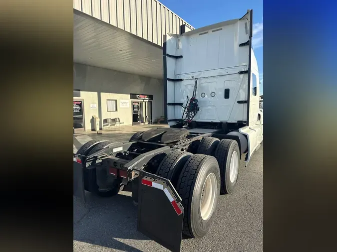 2020 NAVISTAR INTERNATIONAL LT625 SLPR CAB