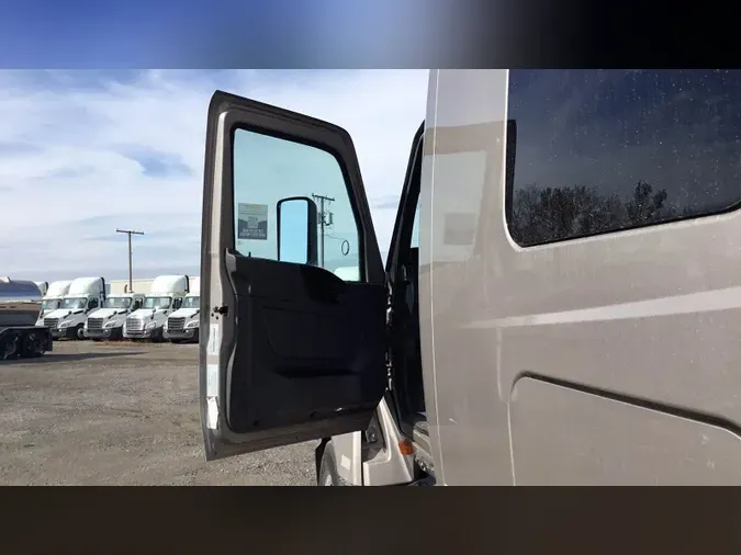 2022 International LT95fddf7662532a786fd37ed667235952