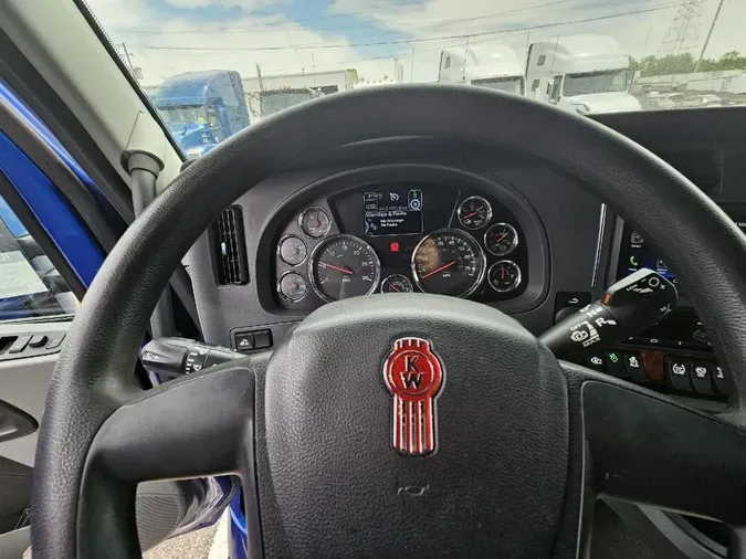 2022 KENWORTH T680