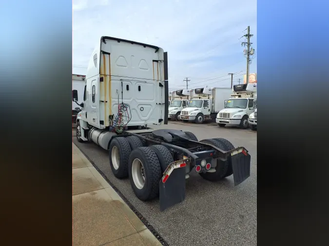 2019 FREIGHTLINER/MERCEDES CASCADIA 125