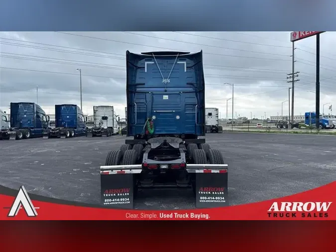2020 VOLVO VNL760