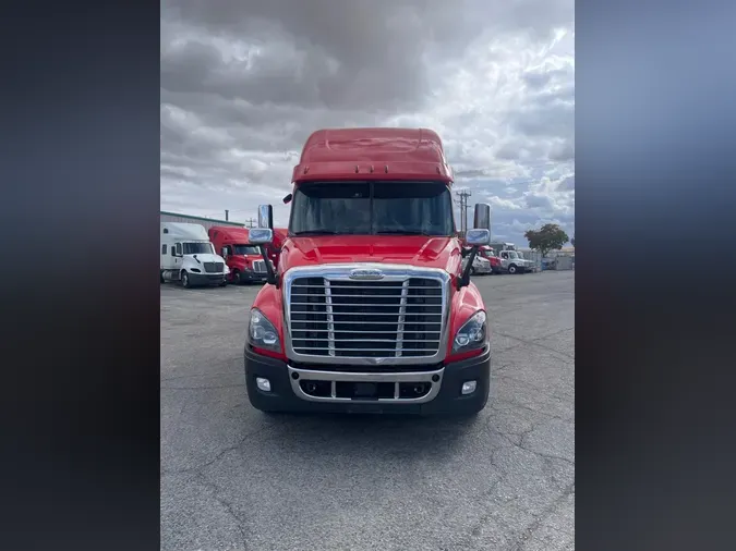 2019 FREIGHTLINER/MERCEDES CASCADIA 125