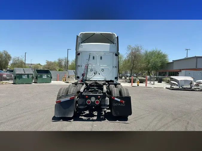 2020 Freightliner Cascadia