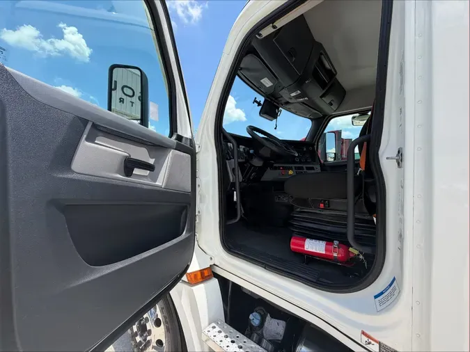 2022 Freightliner Cascadia 126