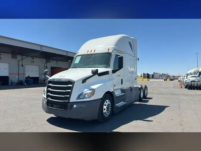 2022 Freightliner Cascadia 126