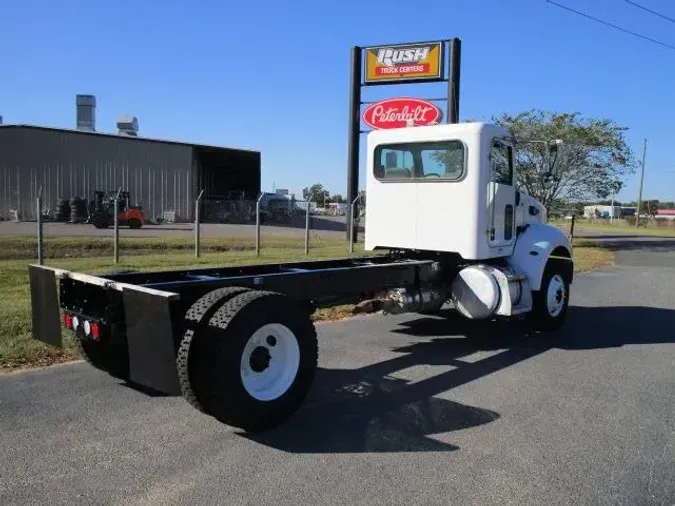 2018 Peterbilt 337