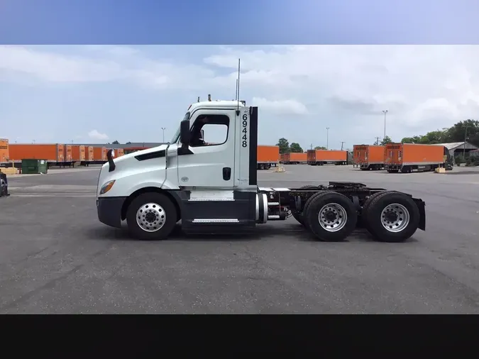 2019 Freightliner Cascadia 126961d910849de69421589a5cefd75eb25