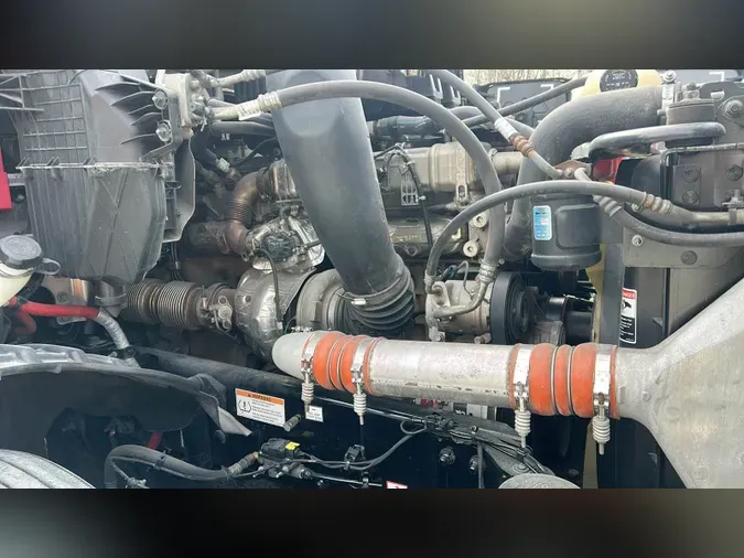 2022 Freightliner Cascadia 126