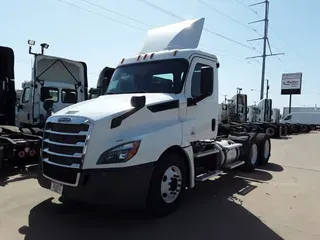 2017 FREIGHTLINER/MERCEDES NEW CASCADIA PX12664