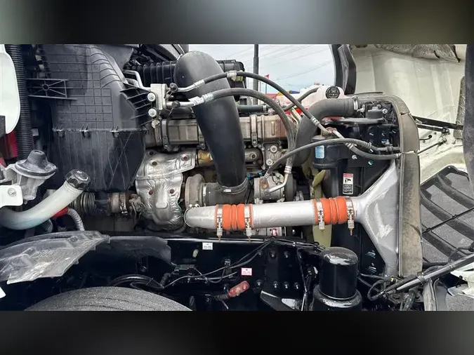 2020 FREIGHTLINER CA126