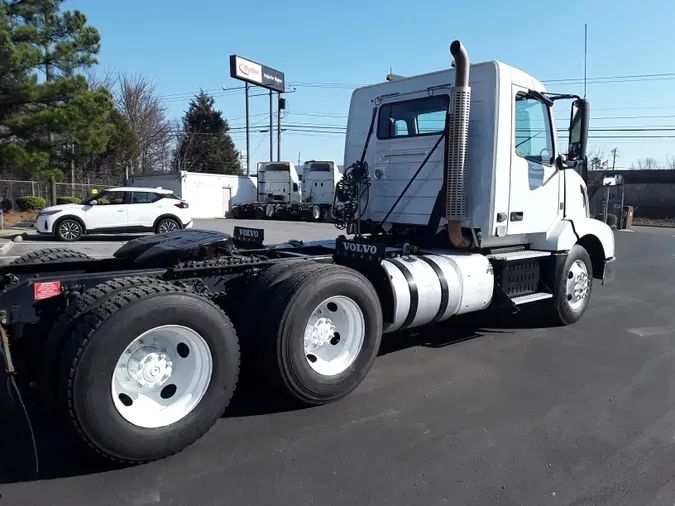 2016 VOLVO VNL64TRACTOR