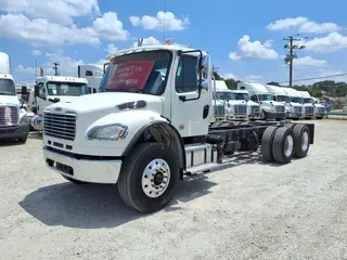 2018 FREIGHTLINER M2 106