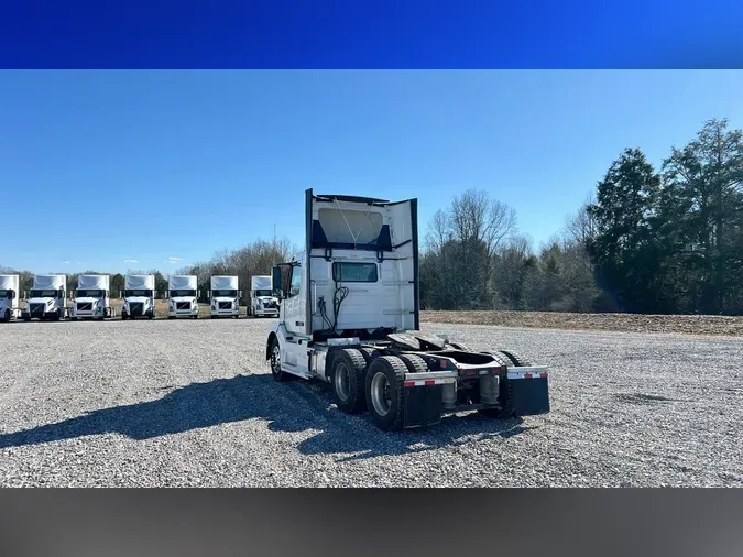 2018 Volvo VNL300