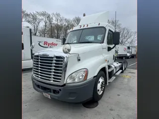 2018 FREIGHTLINER/MERCEDES CASCADIA 125
