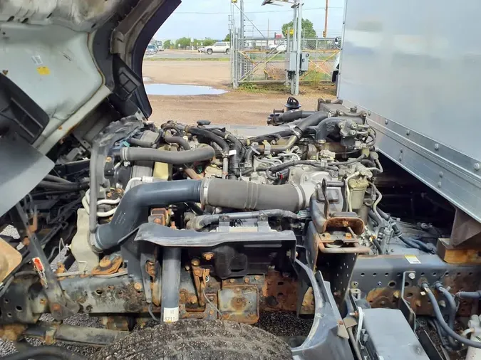 2018 ISUZU NPR HD
