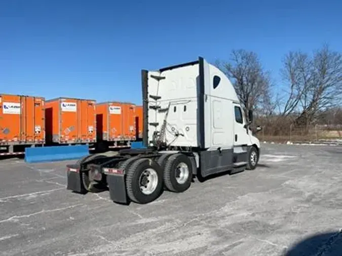 2021 Freightliner Cascadia