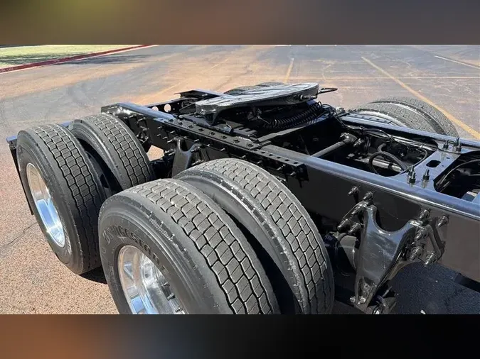 2022 INTERNATIONAL LT