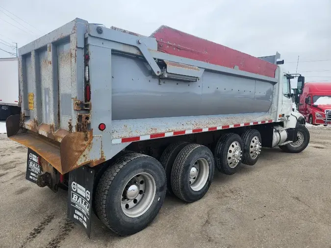 2008 VOLVO VHD64FT200