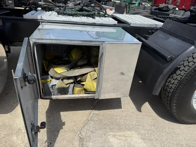 2021 Peterbilt 567