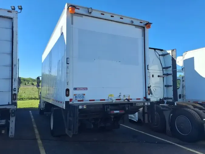 2017 FREIGHTLINER M2 106