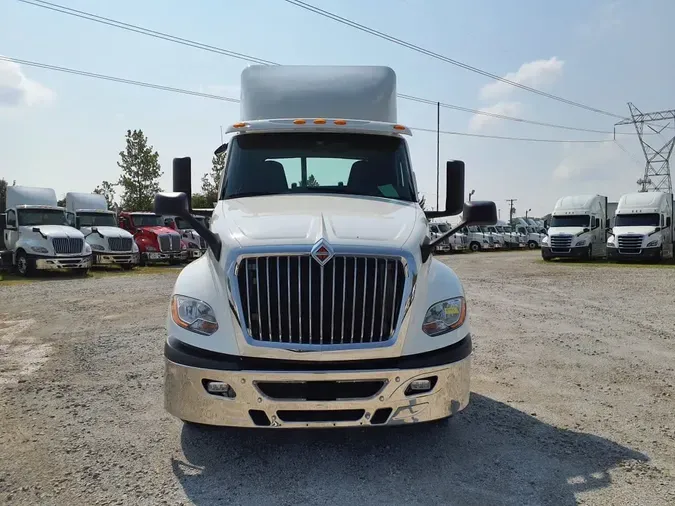 2019 NAVISTAR INTERNATIONAL LT625 DAYCAB T/A