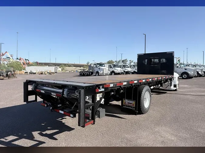 2019 Peterbilt 330963ac0fe52db38f7f069f1b22416a4d5