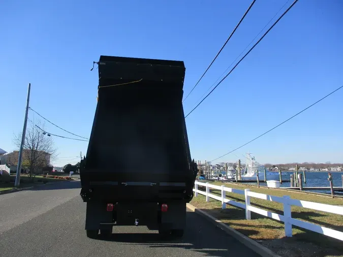 2015 HINO 268