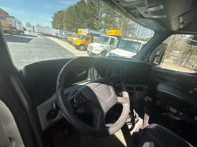 2020 FREIGHTLINER CA126