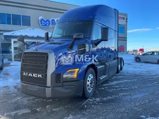 2026 MACK Pioneer 76" High Roof