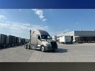 2022 Freightliner Cascadia 126